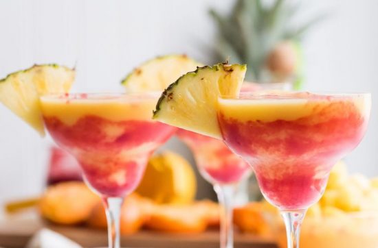 Коктейль Маргарита с ананасом и малиной (Pineapple Raspberry Margarita)