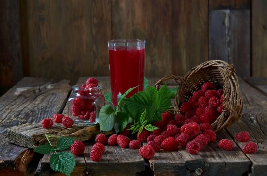 Приготовление домашнего вина из малины. Рецепт